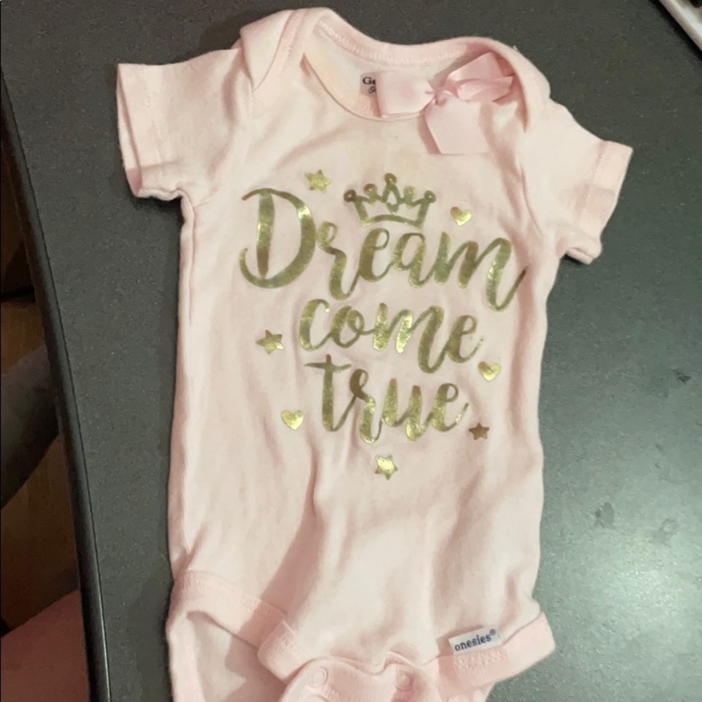 Super cute 0-3 month onesie